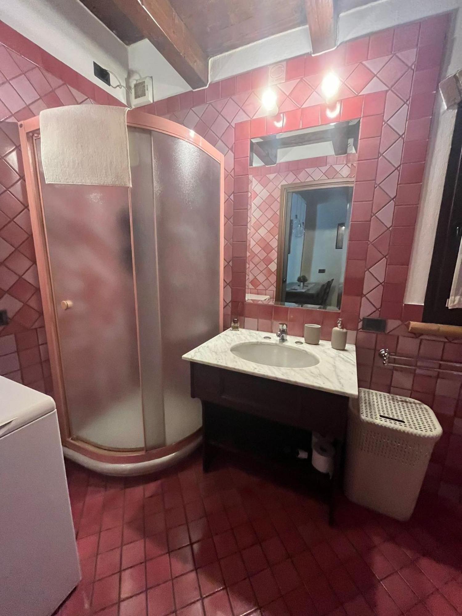 Bilocale Dafne Abbadesse Guest House Milan Luaran gambar